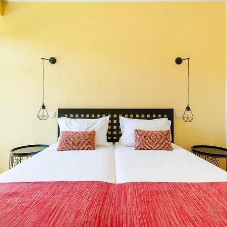 Apartment Plum Guide - Tropical Juice Lisbon