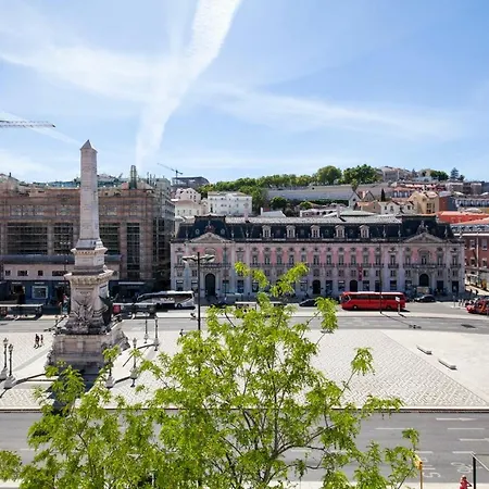 Plum Guide - Tropical Juice * Lissabon